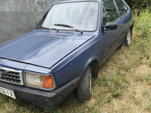 Синий Вольво 340, объемом двигателя 0 л и пробегом 277 тыс. км за 435 $, фото 1 на Automoto.ua