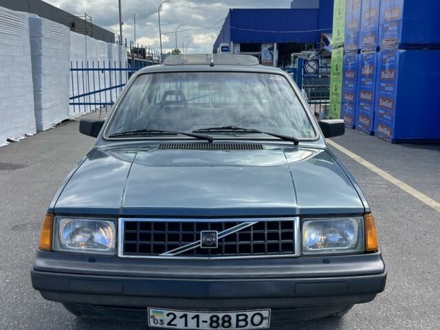 Синий Вольво 340, объемом двигателя 1.8 л и пробегом 123 тыс. км за 613 $, фото 1 на Automoto.ua