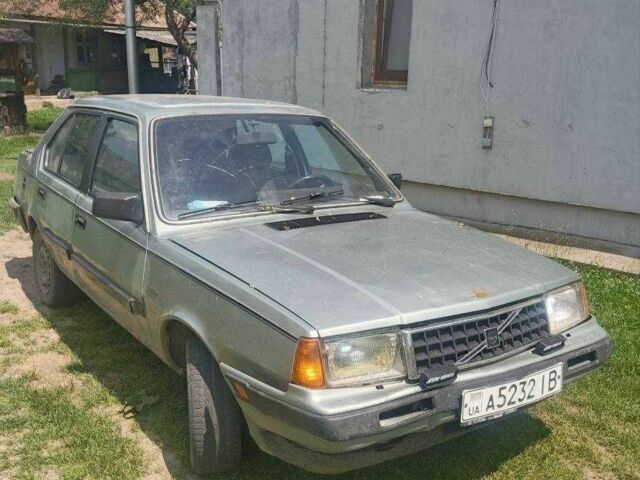 Зеленый Вольво 340, объемом двигателя 2 л и пробегом 156 тыс. км за 750 $, фото 1 на Automoto.ua