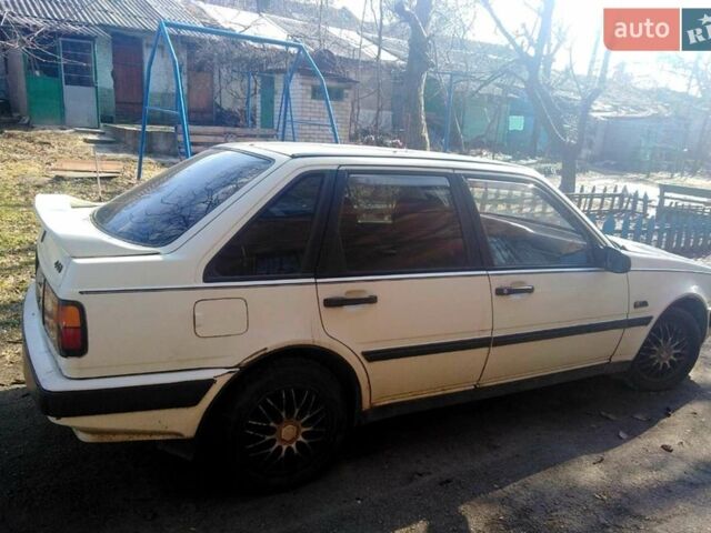 Белый Вольво 440, объемом двигателя 0 л и пробегом 330 тыс. км за 1800 $, фото 1 на Automoto.ua