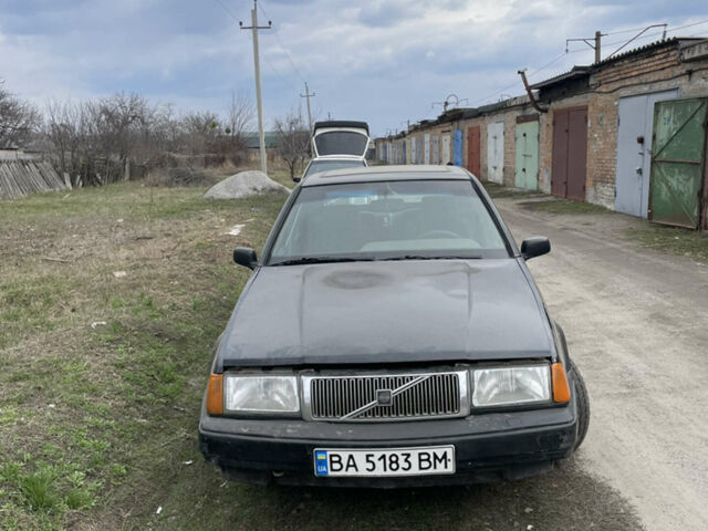 Черный Вольво 440, объемом двигателя 1.7 л и пробегом 236 тыс. км за 670 $, фото 1 на Automoto.ua