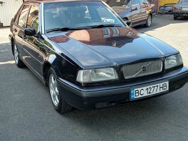 Чорний Вольво 440, об'ємом двигуна 2 л та пробігом 340 тис. км за 2500 $, фото 1 на Automoto.ua