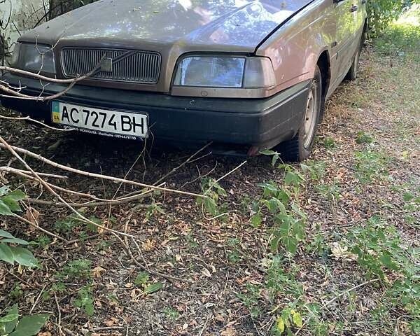 Коричневий Вольво 440, об'ємом двигуна 1.8 л та пробігом 110 тис. км за 602 $, фото 1 на Automoto.ua