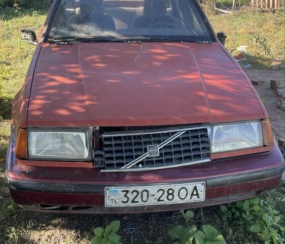 Червоний Вольво 440, об'ємом двигуна 1.8 л та пробігом 3 тис. км за 804 $, фото 1 на Automoto.ua
