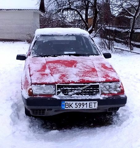 Вольво 440, об'ємом двигуна 1.7 л та пробігом 1 тис. км за 550 $, фото 1 на Automoto.ua