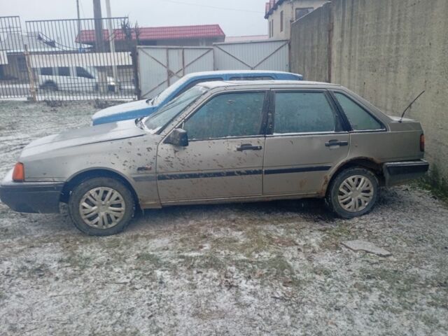 Сірий Вольво 440, об'ємом двигуна 1.8 л та пробігом 350 тис. км за 576 $, фото 1 на Automoto.ua