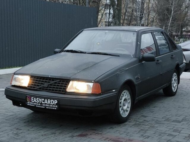 Сірий Вольво 440, об'ємом двигуна 0 л та пробігом 222 тис. км за 600 $, фото 1 на Automoto.ua