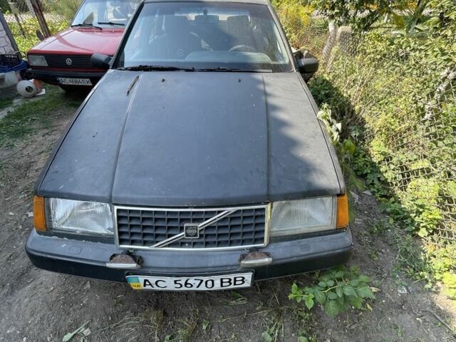 Серый Вольво 440, объемом двигателя 1.8 л и пробегом 3 тыс. км за 350 $, фото 1 на Automoto.ua