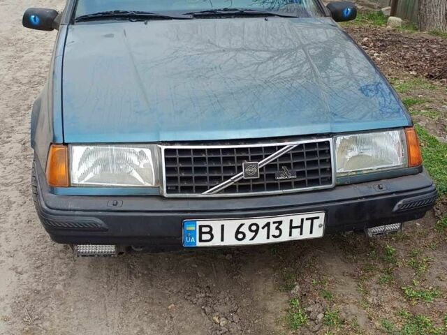 Зелений Вольво 440, об'ємом двигуна 1.7 л та пробігом 250 тис. км за 650 $, фото 1 на Automoto.ua