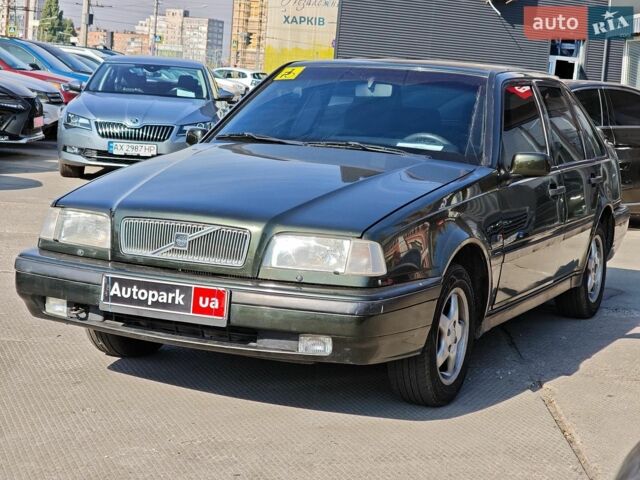 Зеленый Вольво 440, объемом двигателя 2 л и пробегом 126 тыс. км за 3300 $, фото 1 на Automoto.ua