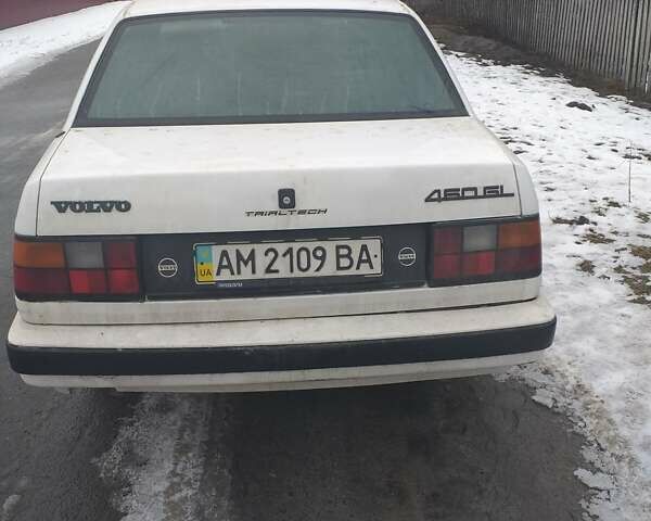 Белый Вольво 460, объемом двигателя 1.72 л и пробегом 100 тыс. км за 1100 $, фото 1 на Automoto.ua