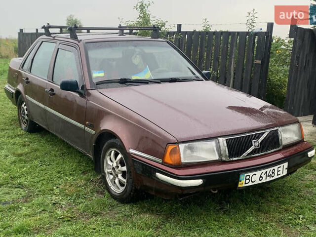 Коричневый Вольво 460, объемом двигателя 1.79 л и пробегом 435 тыс. км за 1200 $, фото 1 на Automoto.ua