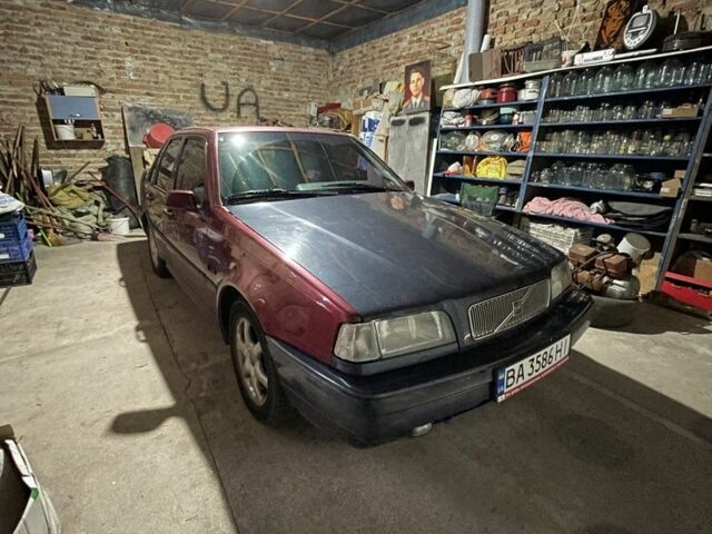 Червоний Вольво 460, об'ємом двигуна 2 л та пробігом 220 тис. км за 2000 $, фото 1 на Automoto.ua