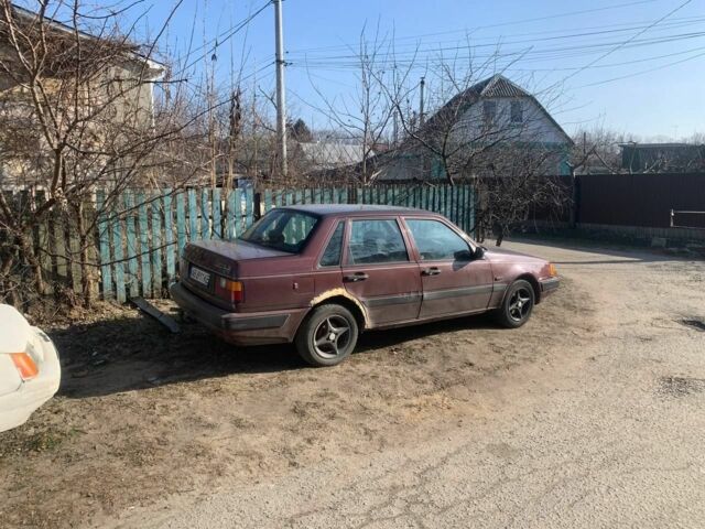 Красный Вольво 460, объемом двигателя 1.7 л и пробегом 319 тыс. км за 600 $, фото 1 на Automoto.ua