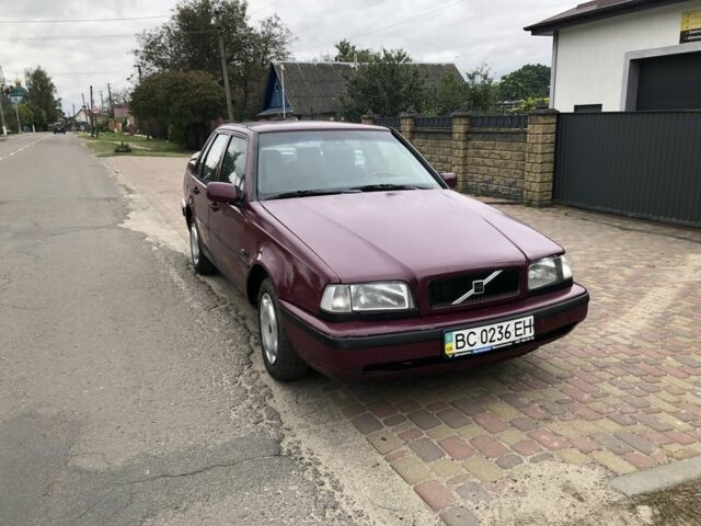 Красный Вольво 460, объемом двигателя 1.8 л и пробегом 2 тыс. км за 1400 $, фото 1 на Automoto.ua