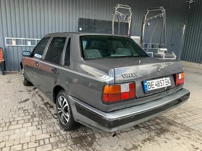 Серый Вольво 460, объемом двигателя 1.7 л и пробегом 198 тыс. км за 1350 $, фото 1 на Automoto.ua