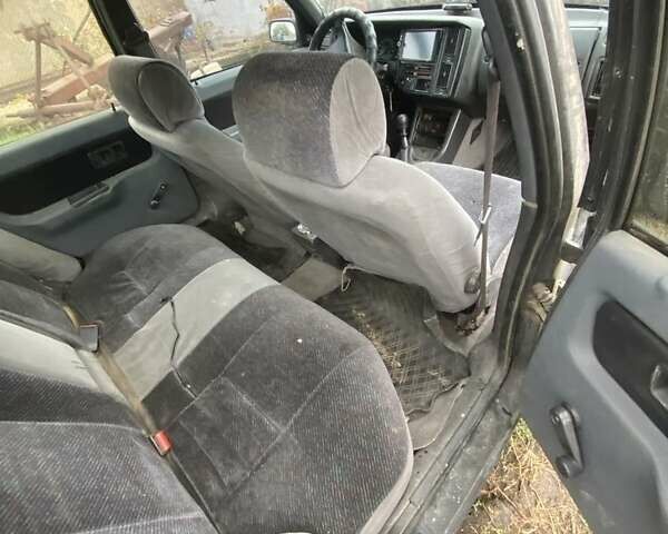 Сірий Вольво 460, об'ємом двигуна 1.7 л та пробігом 200 тис. км за 1000 $, фото 1 на Automoto.ua