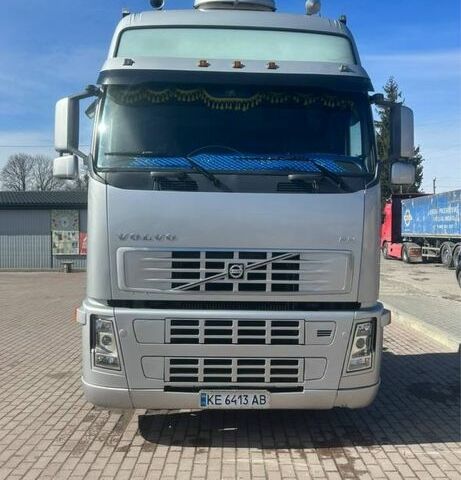 Серый Вольво 460, объемом двигателя 12.1 л и пробегом 1000 тыс. км за 9800 $, фото 1 на Automoto.ua