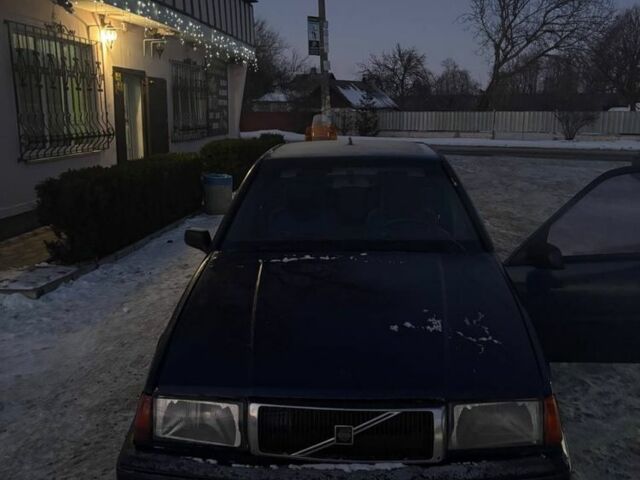 Синий Вольво 460, объемом двигателя 1.7 л и пробегом 370 тыс. км за 853 $, фото 1 на Automoto.ua