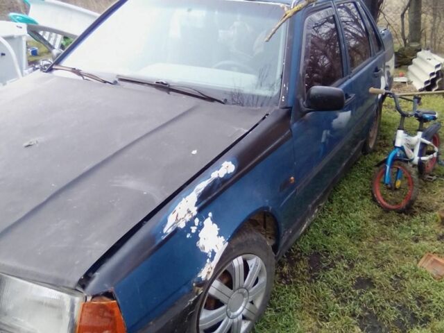 Синий Вольво 460, объемом двигателя 0 л и пробегом 10 тыс. км за 700 $, фото 1 на Automoto.ua