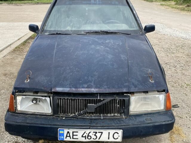 Синий Вольво 460, объемом двигателя 1.7 л и пробегом 1 тыс. км за 340 $, фото 1 на Automoto.ua