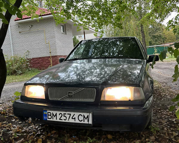 Синий Вольво 460, объемом двигателя 1.8 л и пробегом 331 тыс. км за 800 $, фото 1 на Automoto.ua