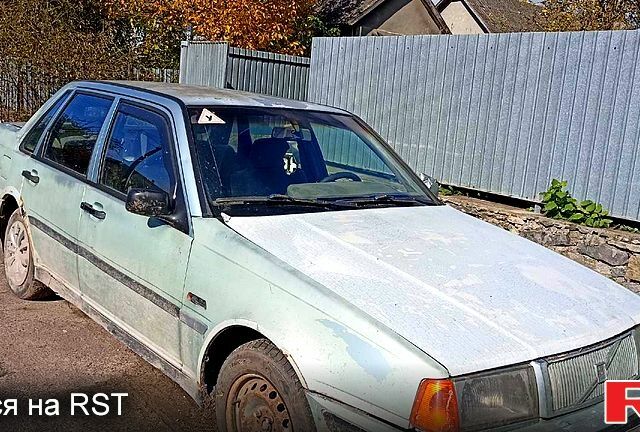 Зелений Вольво 460, об'ємом двигуна 1.8 л та пробігом 0 тис. км за 470 $, фото 1 на Automoto.ua