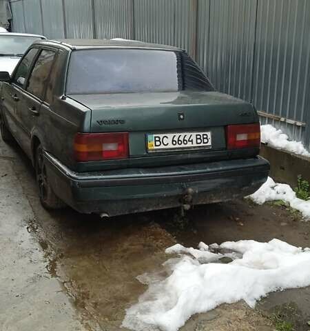 Зеленый Вольво 460, объемом двигателя 1.8 л и пробегом 333 тыс. км за 1300 $, фото 1 на Automoto.ua