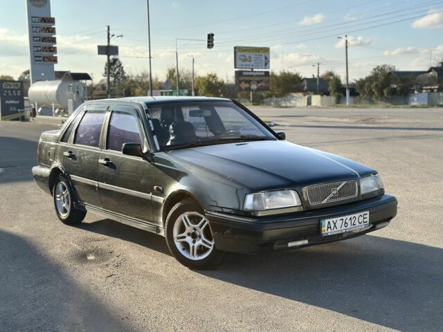 Зеленый Вольво 460, объемом двигателя 2 л и пробегом 300 тыс. км за 1000 $, фото 1 на Automoto.ua