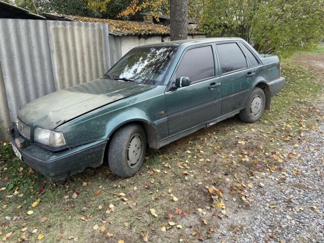 Зеленый Вольво 460, объемом двигателя 1.6 л и пробегом 3 тыс. км за 392 $, фото 1 на Automoto.ua