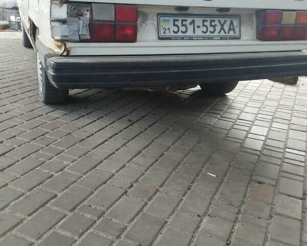 Белый Вольво 740, объемом двигателя 0 л и пробегом 350 тыс. км за 957 $, фото 1 на Automoto.ua