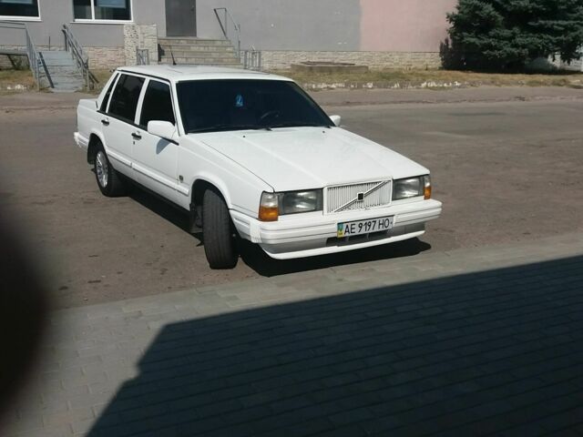 Білий Вольво 740, об'ємом двигуна 2.4 л та пробігом 20 тис. км за 5200 $, фото 1 на Automoto.ua