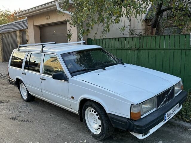 Белый Вольво 740, объемом двигателя 2.3 л и пробегом 280 тыс. км за 2000 $, фото 1 на Automoto.ua