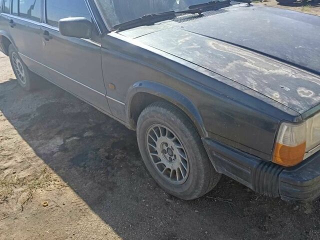 Чорний Вольво 740, об'ємом двигуна 0 л та пробігом 530 тис. км за 1500 $, фото 1 на Automoto.ua