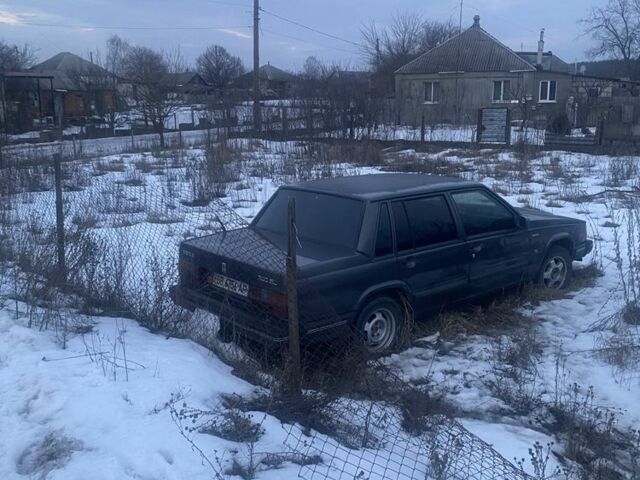 Серый Вольво 740, объемом двигателя 2.3 л и пробегом 105 тыс. км за 172 $, фото 1 на Automoto.ua