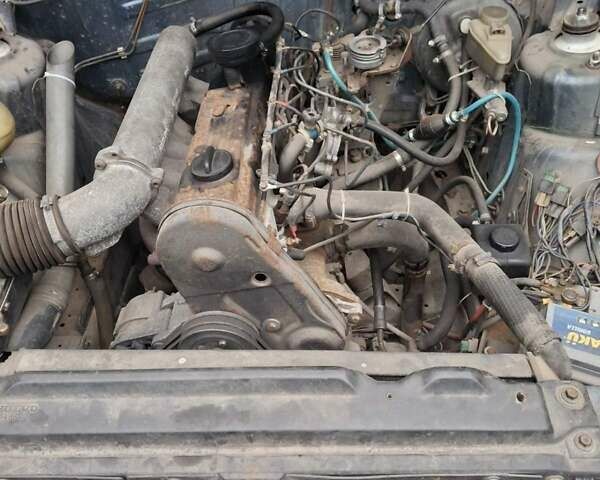 Синий Вольво 740, объемом двигателя 2.4 л и пробегом 5 тыс. км за 4000 $, фото 1 на Automoto.ua