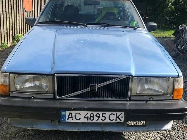 Синій Вольво 740, об'ємом двигуна 2.3 л та пробігом 448 тис. км за 1300 $, фото 1 на Automoto.ua