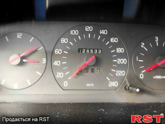 Синий Вольво 740, объемом двигателя 2.4 л и пробегом 0 тыс. км за 1300 $, фото 1 на Automoto.ua