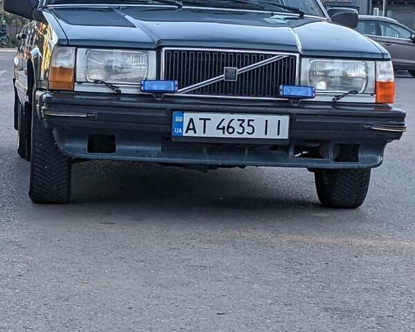 Зеленый Вольво 740, объемом двигателя 2.4 л и пробегом 300 тыс. км за 2500 $, фото 1 на Automoto.ua