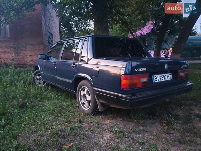 Синий Вольво 744, объемом двигателя 2.32 л и пробегом 450 тыс. км за 1700 $, фото 1 на Automoto.ua