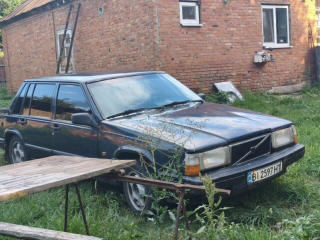Синий Вольво 744, объемом двигателя 2.3 л и пробегом 400 тыс. км за 1255 $, фото 1 на Automoto.ua