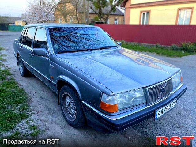 Серый Вольво 760, объемом двигателя 2.3 л и пробегом 252 тыс. км за 1670 $, фото 1 на Automoto.ua