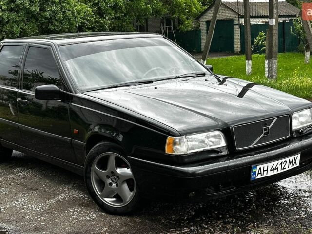 Черный Вольво 850, объемом двигателя 2.44 л и пробегом 470 тыс. км за 2300 $, фото 1 на Automoto.ua