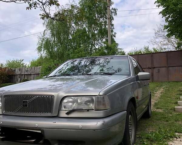 Серый Вольво 850, объемом двигателя 2.4 л и пробегом 345 тыс. км за 3300 $, фото 1 на Automoto.ua