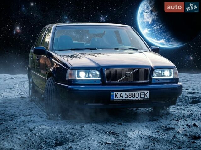 Синий Вольво 850, объемом двигателя 2.32 л и пробегом 310 тыс. км за 2500 $, фото 1 на Automoto.ua