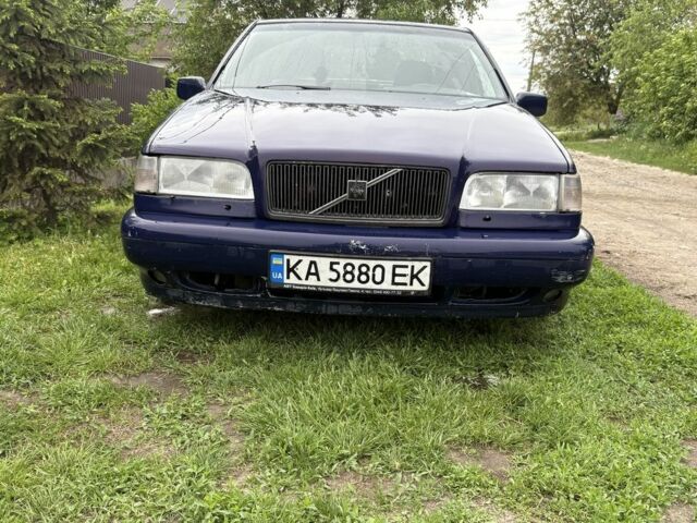 Синий Вольво 850, объемом двигателя 2.3 л и пробегом 303 тыс. км за 2500 $, фото 1 на Automoto.ua