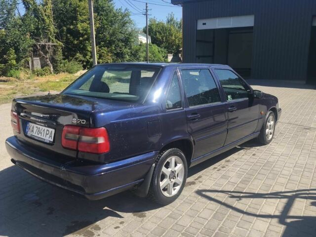 Синий Вольво 850, объемом двигателя 2.4 л и пробегом 3 тыс. км за 2800 $, фото 1 на Automoto.ua