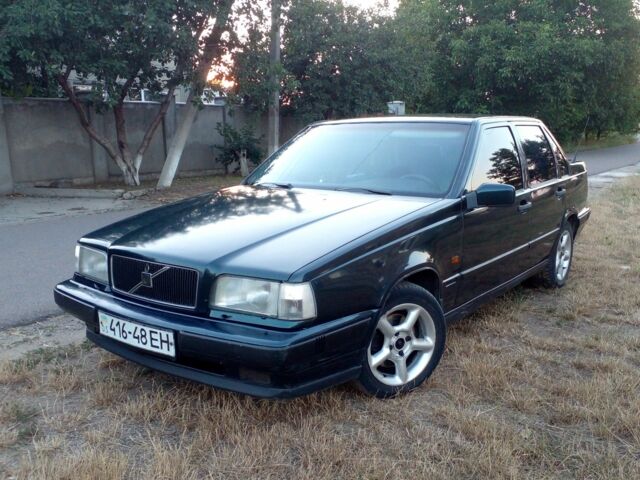 Зеленый Вольво 850, объемом двигателя 0.25 л и пробегом 300 тыс. км за 3400 $, фото 1 на Automoto.ua