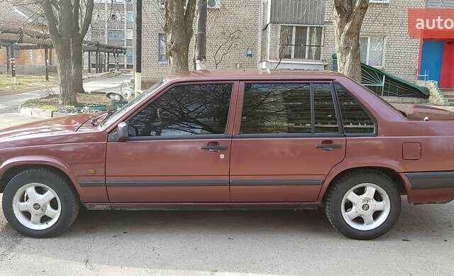 Красный Вольво 940, объемом двигателя 2.4 л и пробегом 510 тыс. км за 2850 $, фото 1 на Automoto.ua