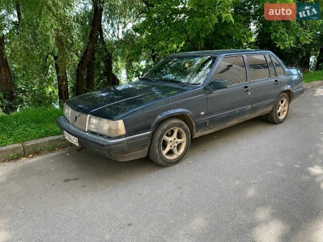 Синий Вольво 940, объемом двигателя 2.36 л и пробегом 544 тыс. км за 1400 $, фото 1 на Automoto.ua